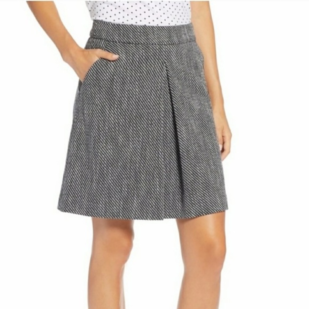 1901 Pleated Front Skirt with pockets